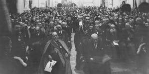 <%# $this->DataItem->marArticleFrom->title %