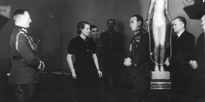 <%# $this->DataItem->marArticleFrom->title %