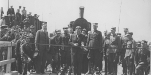 <%# $this->DataItem->marArticleFrom->title %