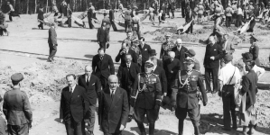 <%# $this->DataItem->marArticleFrom->title %