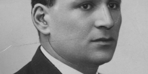 <%# $this->DataItem->marArticleFrom->title %