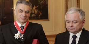 <%# $this->DataItem->marArticleFrom->title %