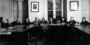 <%# $this->DataItem->marArticleFrom->title %