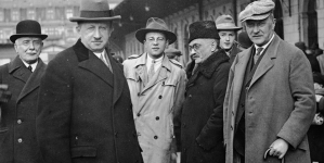 <%# $this->DataItem->marArticleFrom->title %