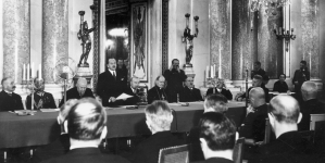 <%# $this->DataItem->marArticleFrom->title %