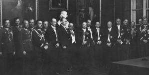 <%# $this->DataItem->marArticleFrom->title %