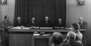 <%# $this->DataItem->marArticleFrom->title %