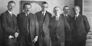 <%# $this->DataItem->marArticleFrom->title %