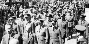 <%# $this->DataItem->marArticleFrom->title %