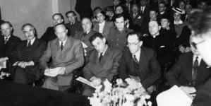 <%# $this->DataItem->marArticleFrom->title %