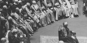 <%# $this->DataItem->marArticleFrom->title %