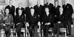 Zaprzysiężenie gabinetu premiera Mariana Zyndrama Kościałkowskiego w Salonie Kolumnowym na Zamku Królewskim w Warszawie 13.10.1935 r.