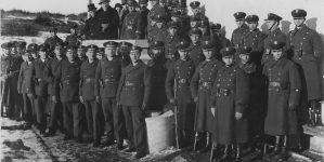 <%# $this->DataItem->marArticleFrom->title %