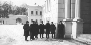 <%# $this->DataItem->marArticleFrom->title %