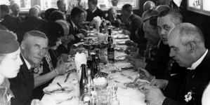 <%# $this->DataItem->marArticleFrom->title %