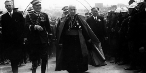 <%# $this->DataItem->marArticleFrom->title %