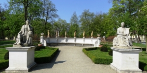 <%# $this->DataItem->marArticleFrom->title %