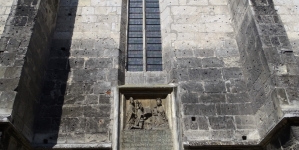 <%# $this->DataItem->marArticleFrom->title %