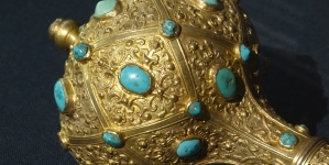 <%# $this->DataItem->marArticleFrom->title %