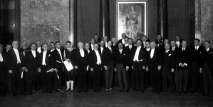 <%# $this->DataItem->marArticleFrom->title %