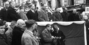 <%# $this->DataItem->marArticleFrom->title %