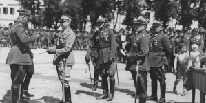 <%# $this->DataItem->marArticleFrom->title %