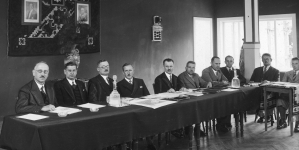 Prezydium zjazdu turystyczno-uzdrowiskowego w Jaremczu w 1934 r.