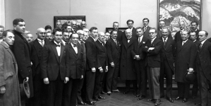 <%# $this->DataItem->marArticleFrom->title %