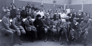 <%# $this->DataItem->marArticleFrom->title %