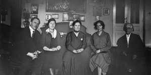 <%# $this->DataItem->marArticleFrom->title %