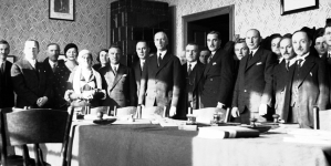 <%# $this->DataItem->marArticleFrom->title %