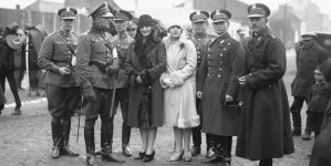 <%# $this->DataItem->marArticleFrom->title %