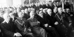 <%# $this->DataItem->marArticleFrom->title %