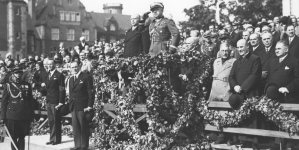 <%# $this->DataItem->marArticleFrom->title %