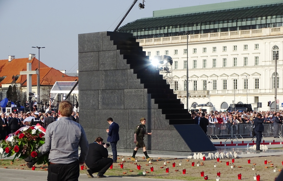 POMNIK OFIAR SMOLEŃSKA 