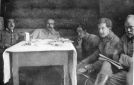Oficerowie legionowi podczas pobytu na Wołyniu w 1915 r.