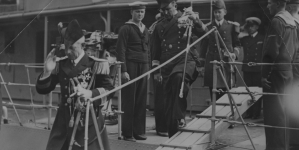 <%# $this->DataItem->marArticleFrom->title %