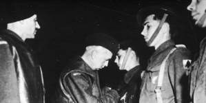 Wizyta Naczelnego Wodza gen. Kazimierza Sosnkowskiego na froncie włoskim, 30.03.1944 r.