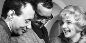 <%# $this->DataItem->marArticleFrom->title %