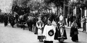 Pogrzeb wojewody kieleckiego Ignacego Manteuffla w Warszawie w sierpniu 1927 roku.