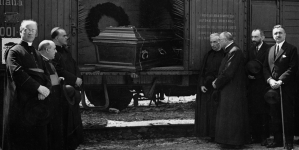 Sprowadzenie do Polski zwłok kardynała Mieczysława Halki-Ledóchowskiego w 1927 r.