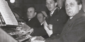 <%# $this->DataItem->marArticleFrom->title %