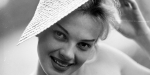 <%# $this->DataItem->marArticleFrom->title %