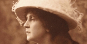 Portret Heleny Paderewskiej (popiersie z profilu).