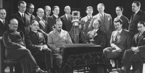 Konferencja dotycząca filmu "Dziesięciu z Pawiaka",  która odbyła się w Warszawie w  1931 roku.