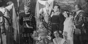 Przedstawienie operowe "Wesołe Kumoszki z Windsoru" Giuseppe Verdiego w Teatrze Wielkim w Poznaniu w 1925 roku.