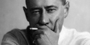 Zygmunt Nowakowski z papierosem.