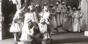 Scena ze spektaklu "Książę Niezłomny" Juliusza Słowackiego według Pedra Calderóna de la Barca.