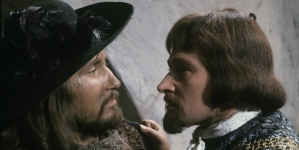 <%# $this->DataItem->marArticleFrom->title %