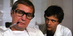 Mieczysław Voit i Jan Frycz w filmie "Zielona miłość" z 1978 roku.